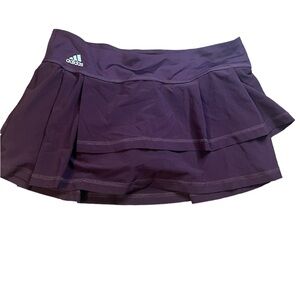 Adidas burgundy ruffled 2 tier tennis skort size medium athleisure sporty